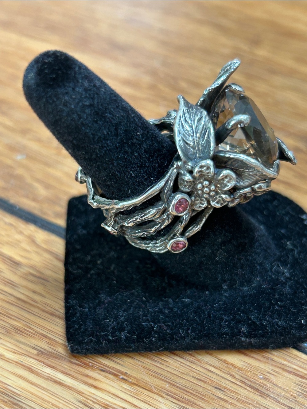 Gorgeous and amazing vintage work of art!